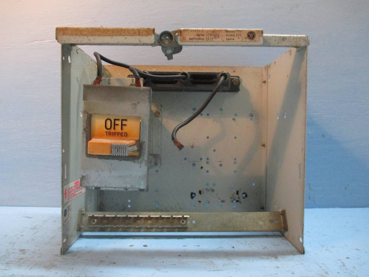 Image of Westinghouse Type W 30 Amp Breaker Type Feeder MCC MCCB Bucket 12" 30A