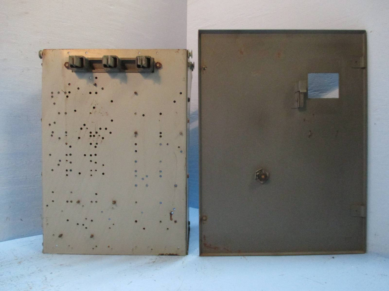 Westinghouse Type W Size 3 Starter 70A Breaker Motor Control Center Bucket 18" (TK0936-2)