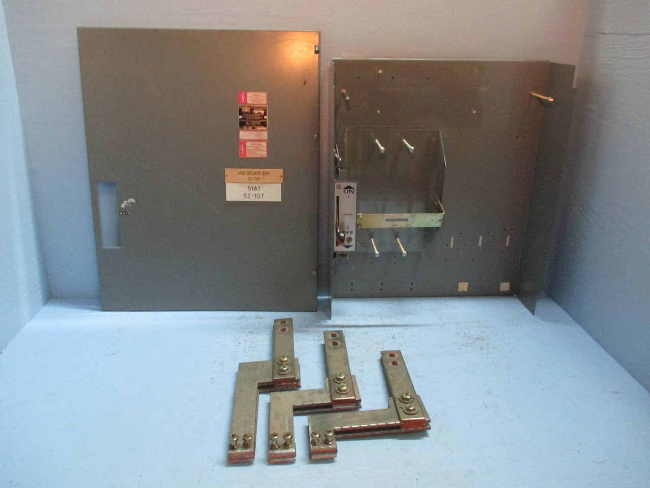 Image of Square D Model 5 800 Amp Main Breaker Type MCC Feeder Bucket 800A w/ Hardware