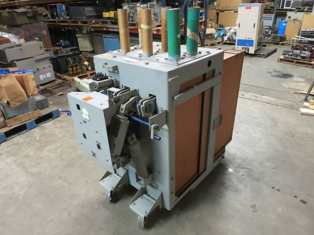 Image of Rebuilt GE Magne-Blast AM-13.8-750-2H 1200 Amp Circuit Breaker General Electric