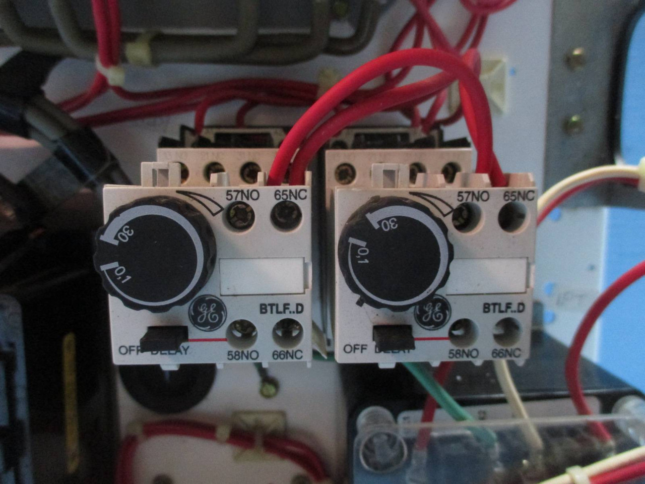 GE 8000 Size 2 Reversing Starter w/ time delay 30 Amp Fusible 18" MCC Bucket (TK1167-2)