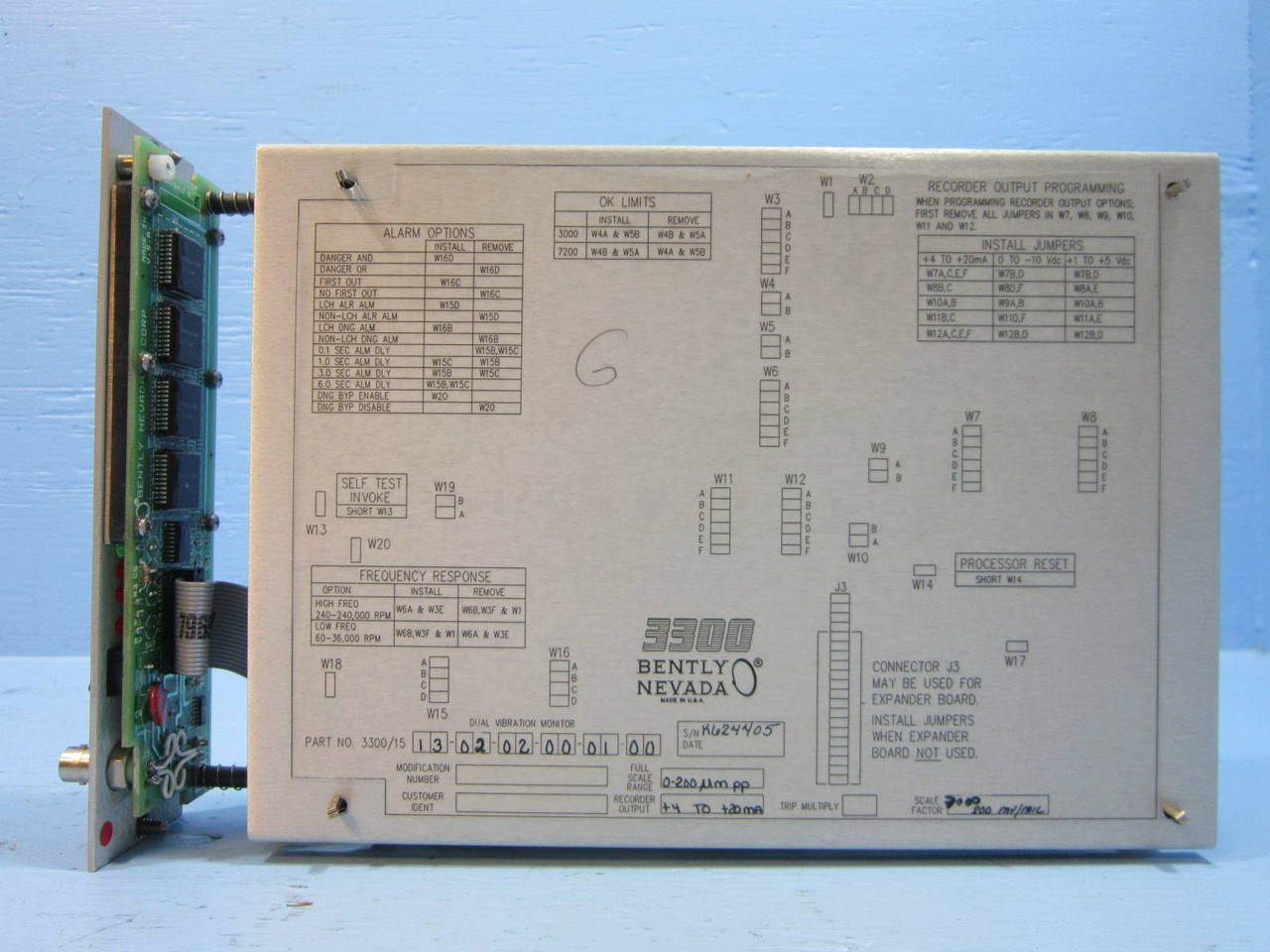 Bently Nevada 3300/15 Dual Vibration Monitor 3300/15-13-02-02-00-01-00 78392-01 (NP0879-5)