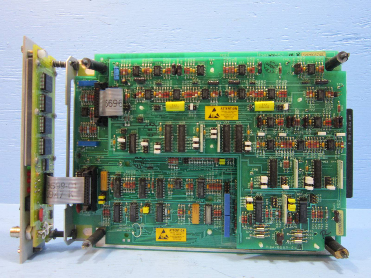 Bently Nevada Dual Accelerometer Monitor 3300/25-03-05-05-00-01-02-00 PLC 330025 (NP0881-1)