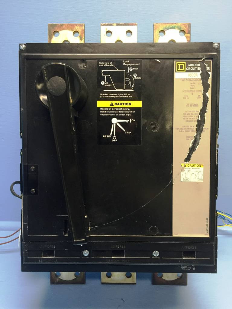 Square D PAF361600DC1680 1600A DC Circuit Breaker w Aux & UVR 1600 Amp bad label (EM1106-3)