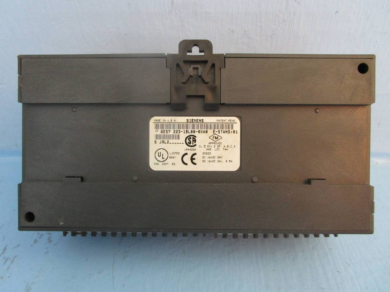 Siemens 1P 6ES7 223-1BL00-0XA0 Simatic S7 Module PLC Simadyn D 1BLOO-OXAO -Cover (PM1681-3)