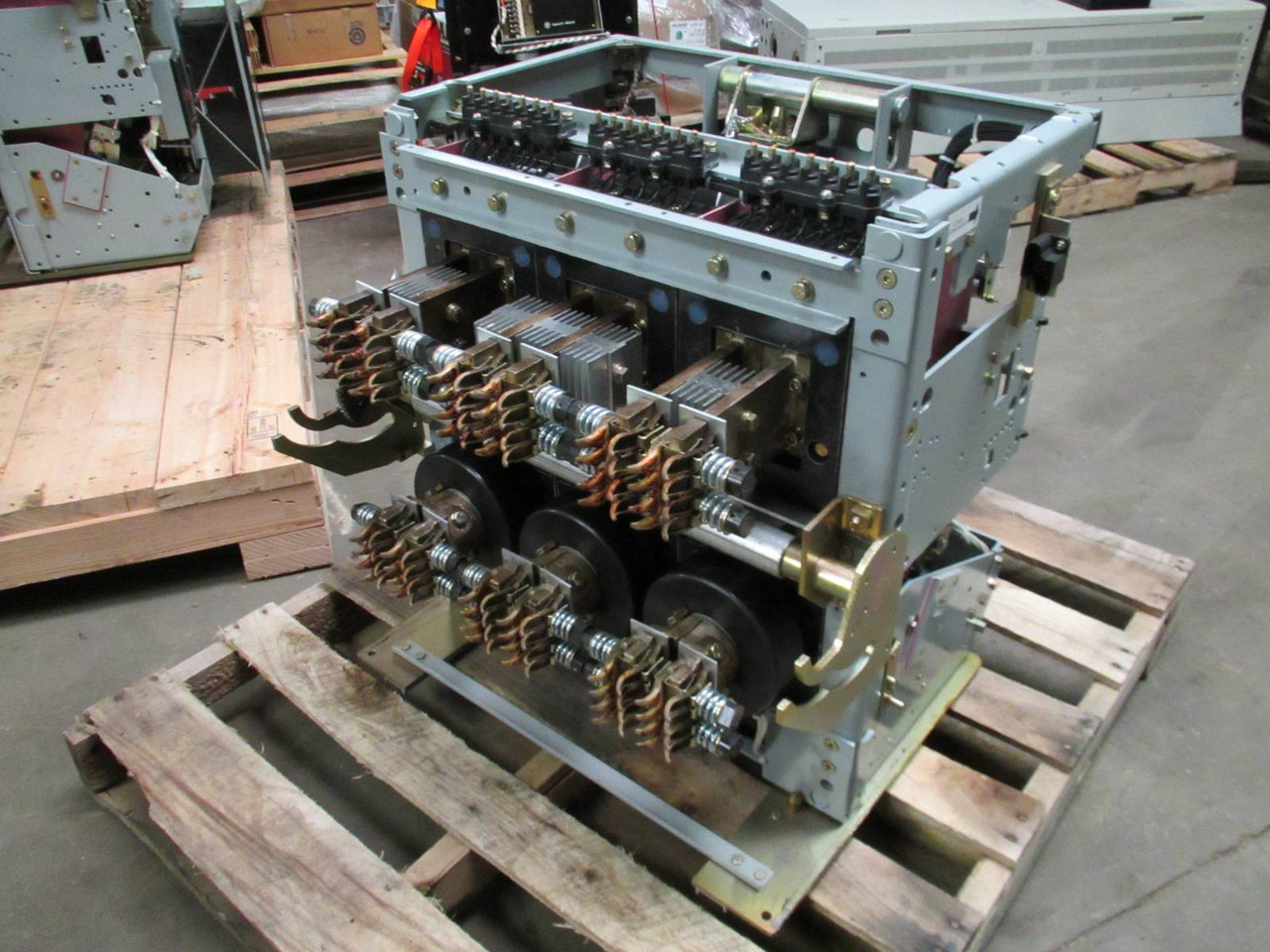 GE AKR-10D-75 3200A Air Breaker LSG Epic MicroVersaTrip TS32LSGM EO 3200 Amp (PM1727-4)