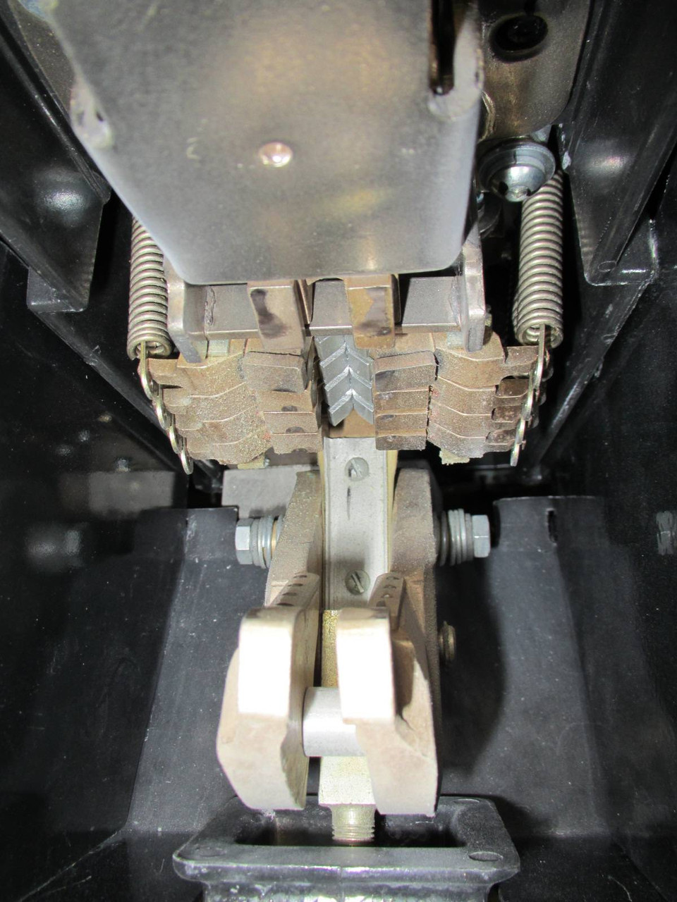 GE AKR-10D-50H 1600A Circuit Breaker LSIG 1200A Epic TS20LSIGM Trip EO 1200 Amp (PM1730-8)