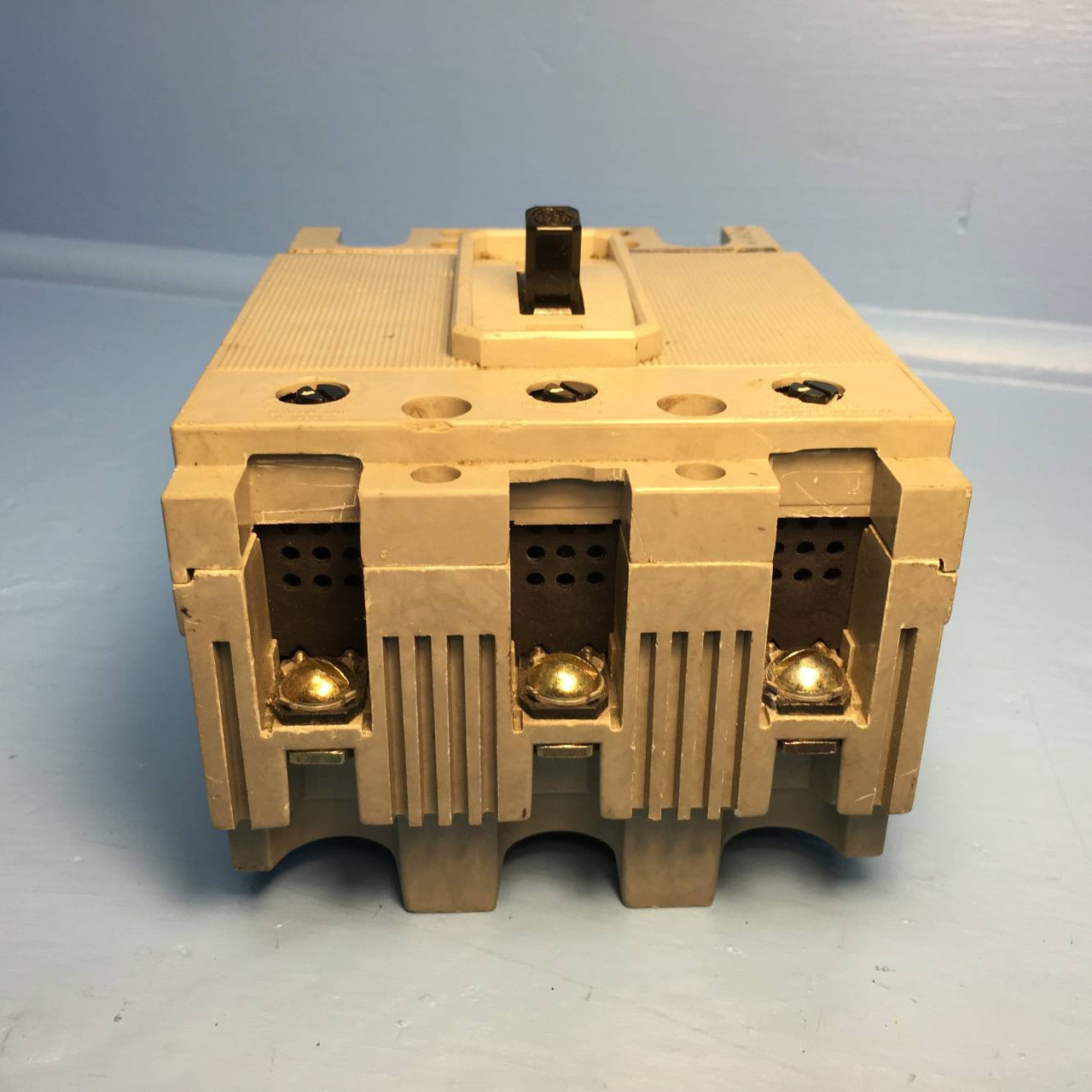 ITE Siemens HE3A003 3A Circuit Breaker 600V HE ETI HE3-A003 Gould I-T-E 3 Amp (EM1218-6)