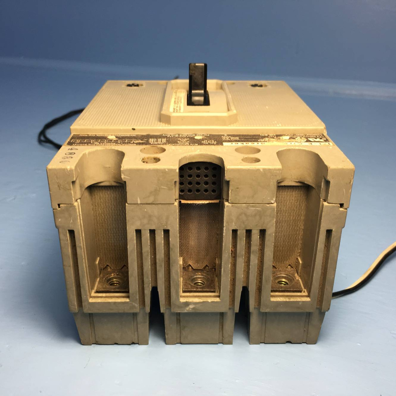 ITE Siemens HE3-A003 3A Circuit Breaker 600V HE ETI HE3A003 Gould 3 Amp (EM1219-2)