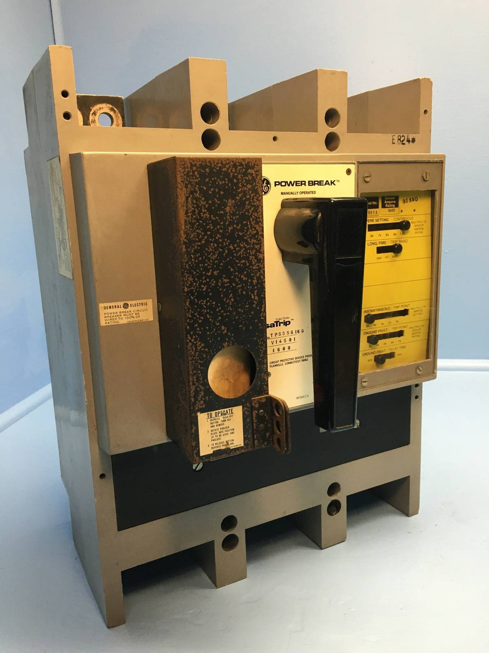 GE TPSS5616C 1600A Power Break Circuit Breaker Ground 1600 Amp General Electric (EM1222-1)