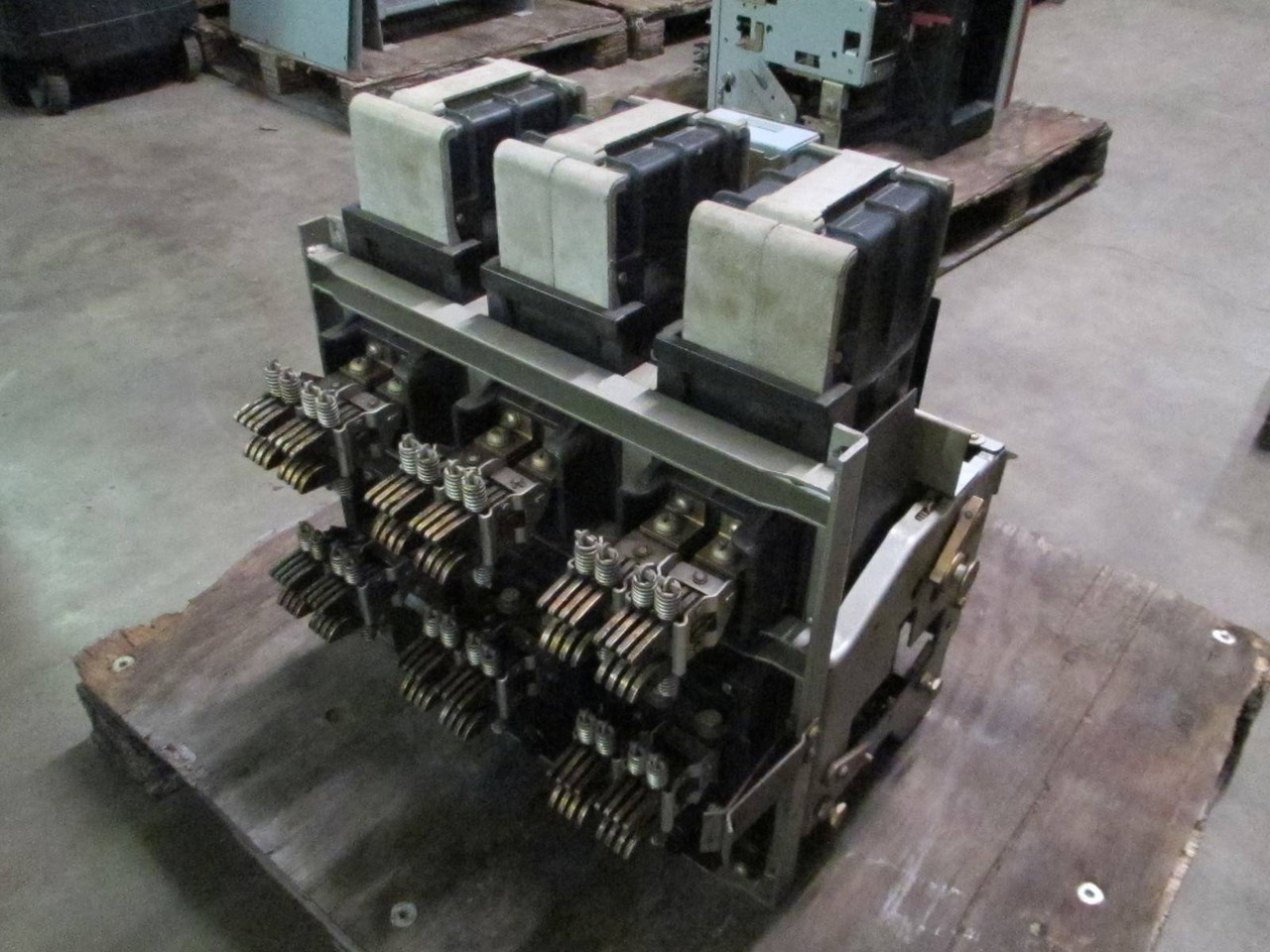 I-T-E K-1600 1600A Retrofit MicroVersaTrip Plus AIK1BC3F1602 w 800A RP Gould ITE (PM1761-1)