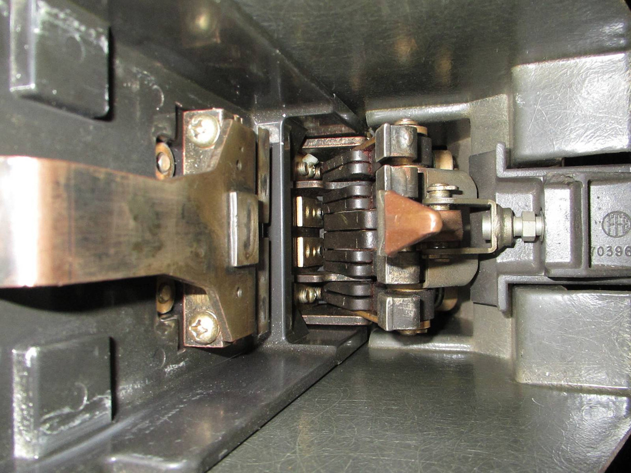 I-T-E K-1600 1600A Retrofit MicroVersaTrip Plus AIK1BC3F1602 w 800A RP Gould ITE (PM1761-1)