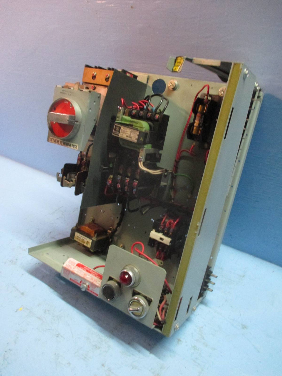 General Electric GE 7700 Size 1 Starter 18" 30 Amp Fusible Type MCC Bucket MCCB (TK1448-8)