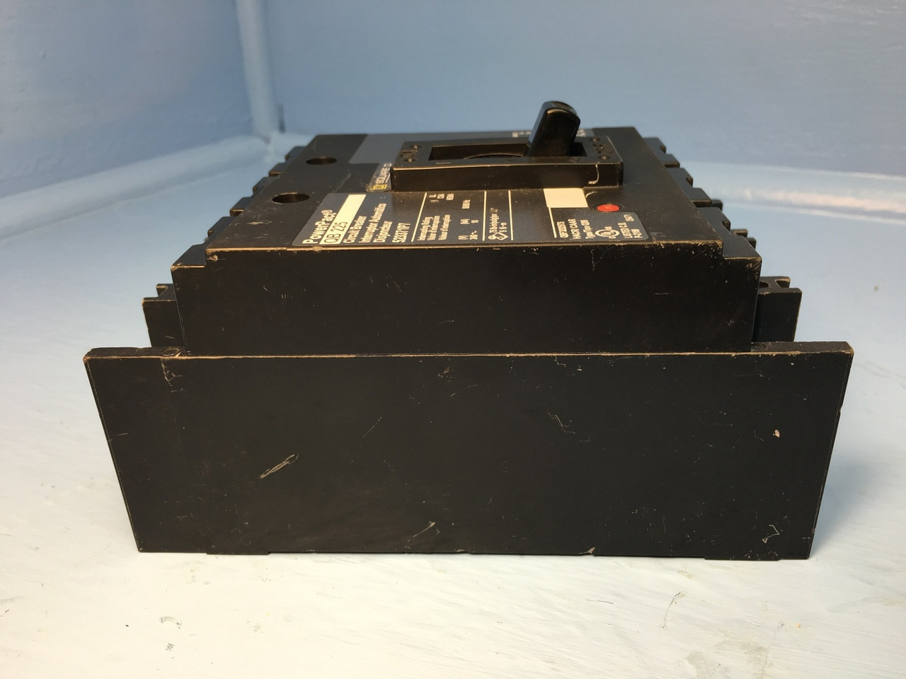 Square D 523371P7 QB 225 Amp PowerPact Circuit Breaker 240V 3P Q2M QB225 225A (EM1241-3)