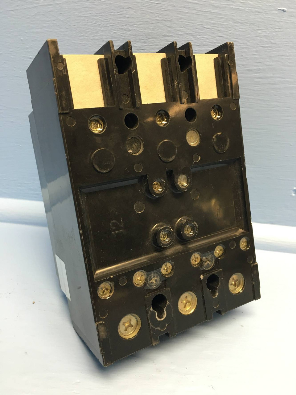 Square D 523371P7 QB 225 Amp PowerPact Circuit Breaker 240V 3P Q2M QB225 225A (EM1241-3)