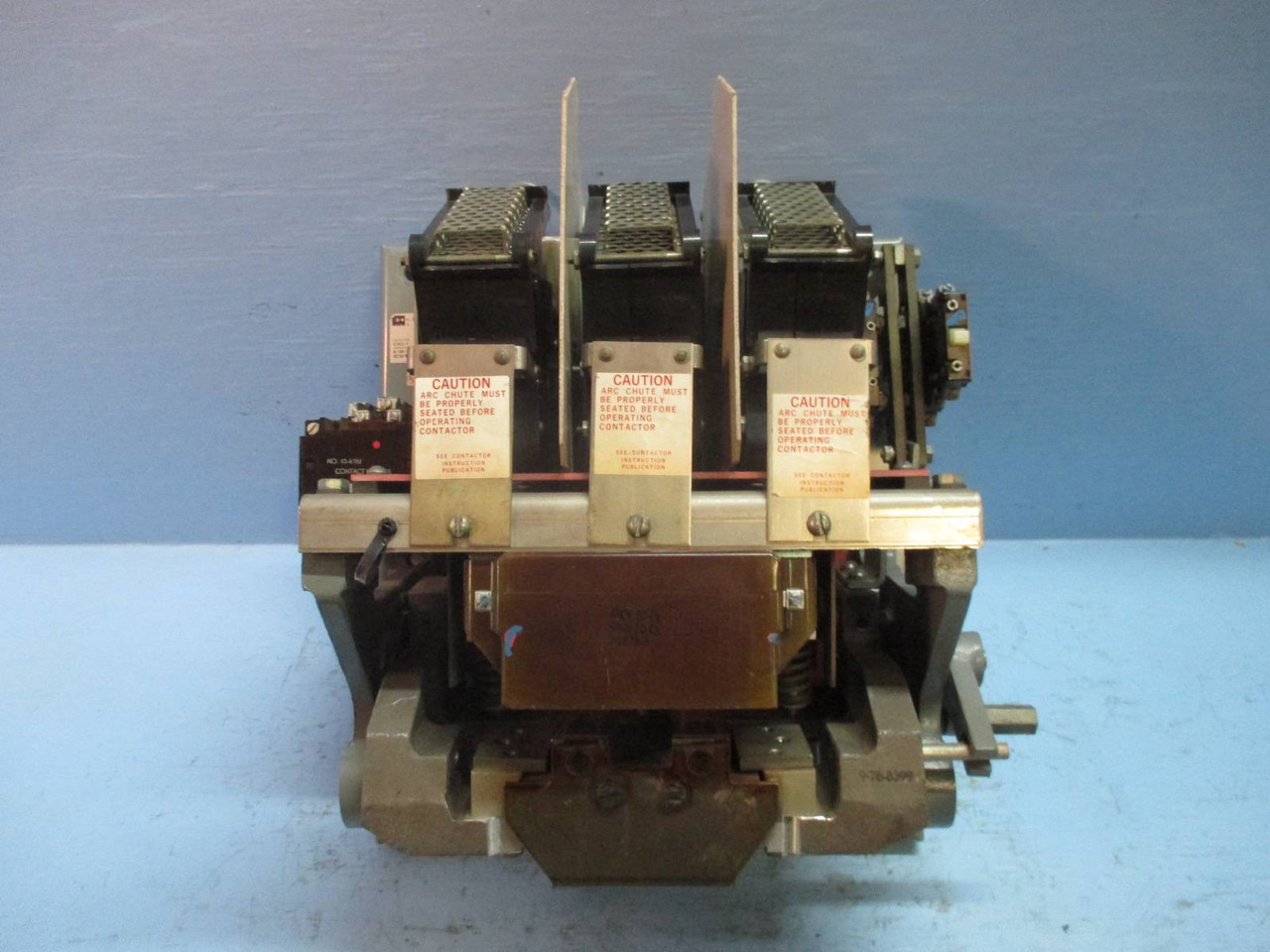 Cutler Hammer 10-4352-5 Contactor 700 Amp 480V Coil 3PH 600 Vac 700A 1875-3 (TK1469-2)