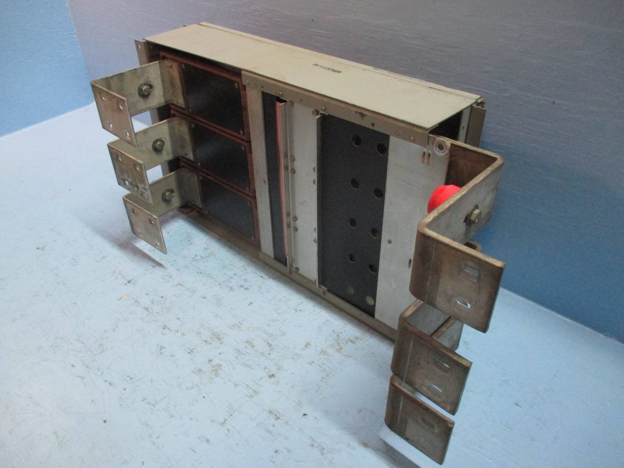 GE QMR324R w Hardware 200 Amp 240V QMR Fusible Panelboard THFP324R 200A VERTICAL (TK1480-2)