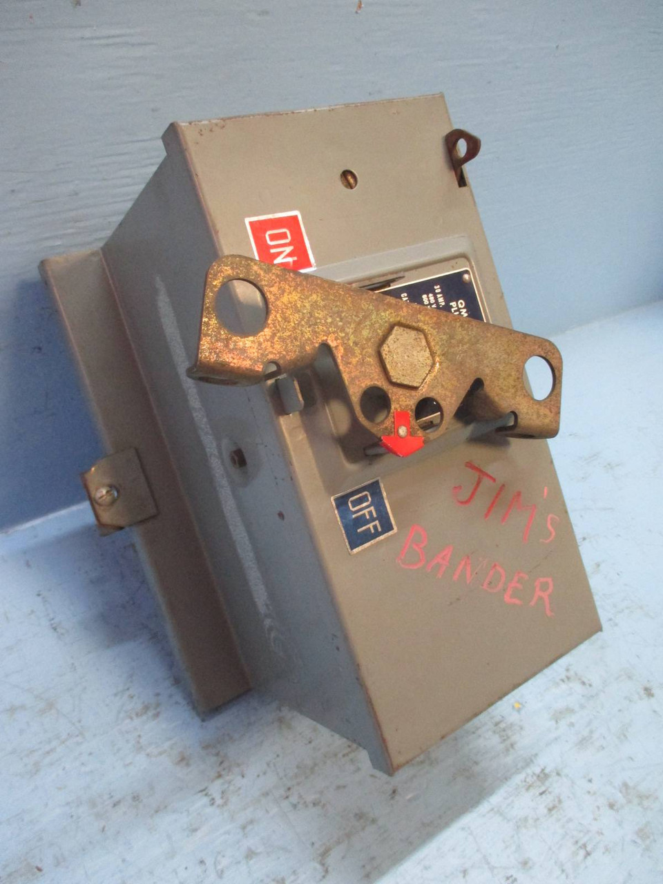 Square D SD-3603 QMB Saflex Plug-In Unit 30 Amp 600V 3P 3W Fusible Bus Plug 30A (TK1486-63)