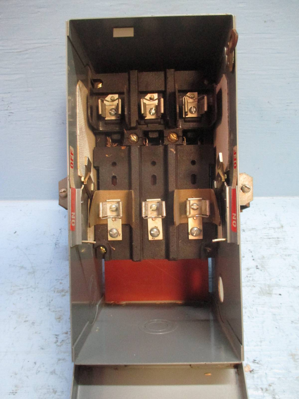 Square D SD-3603 QMB Saflex Plug-In Unit 30 Amp 600V 3P 3W Fusible Bus Plug 30A (TK1486-68)