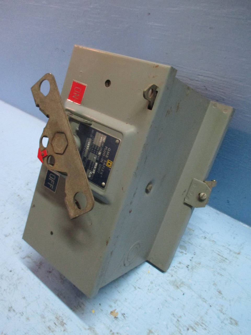 Image of Square D SD-3203 QMB Saflex Plug-In Unit 30 Amp 240V 3P 3W Fusible Bus Plug 30A