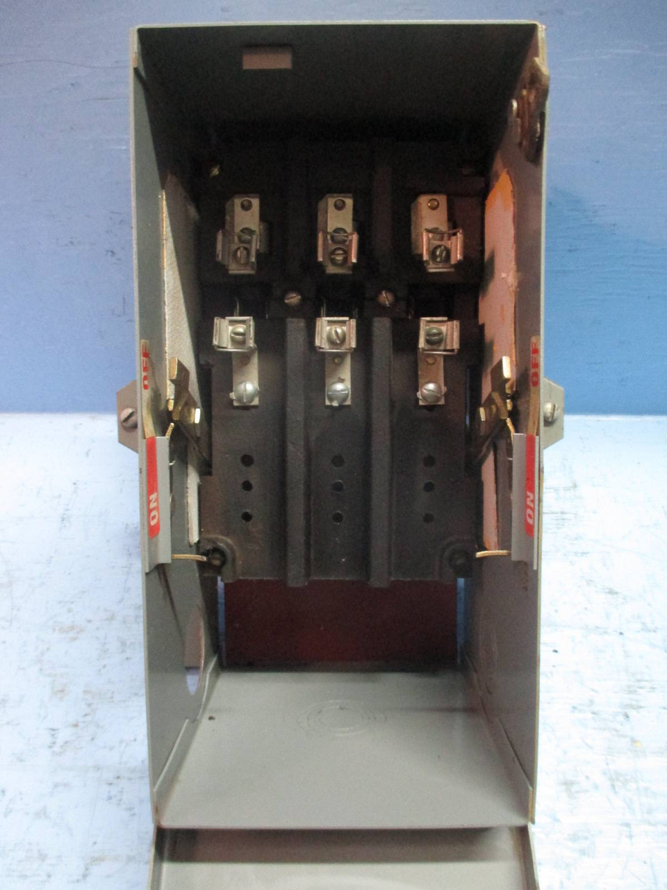 Square D SD-3203 QMB Saflex Plug-In Unit 30 Amp 240V 3P 3W Fusible Bus Plug 30A (TK1489-1)