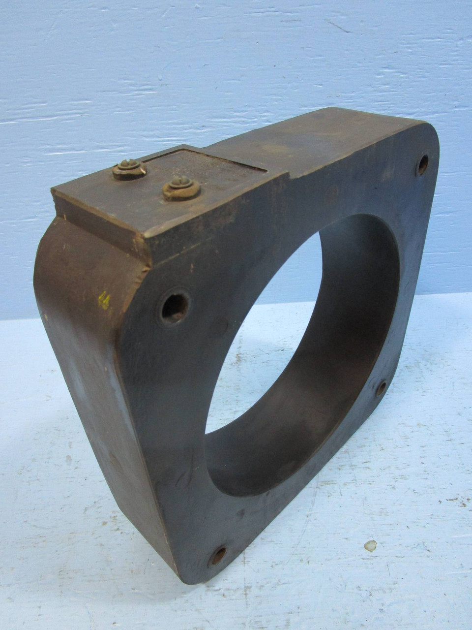 General Electric 822X92 Type JCB-0 CT Current Transformer Ratio 3000:5 Amp GE (NP1107-7)