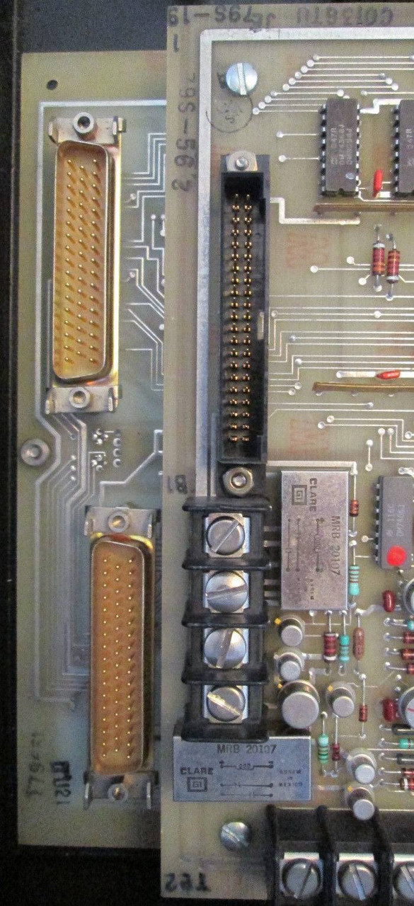 Foxboro D0138GP G Universal I/O Module SPEC 200 PLC C0136TU Measurex Honeywell (EBI1517-1)