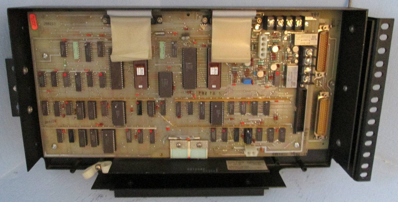 Foxboro D0138GP G Universal I/O Module SPEC 200 PLC C0136TU Measurex Honeywell (EBI1517-1)