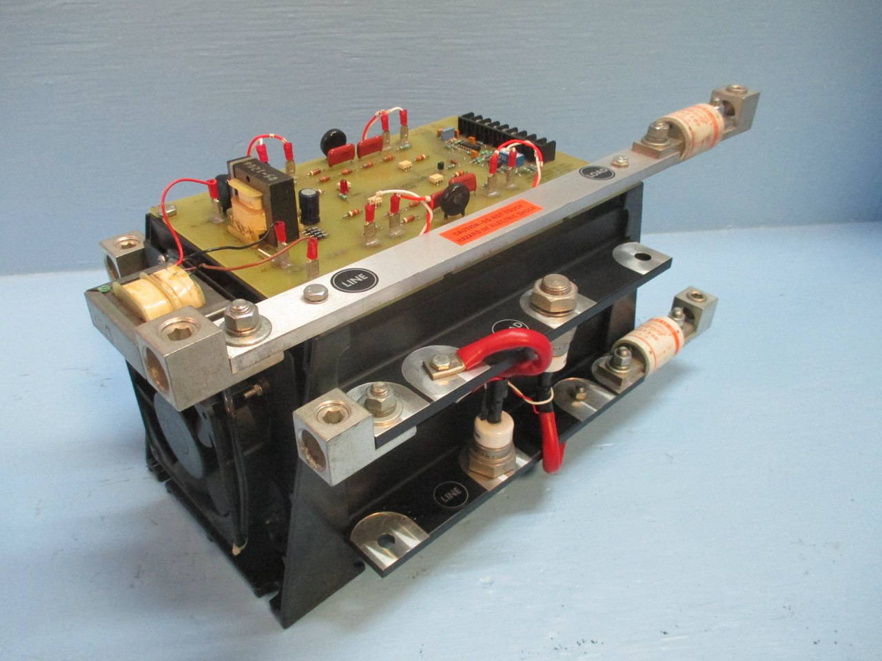 Chromalox Instruments Emerson 4120--38400 Temperature Control 480V 275 / 215 Amp (TK1513-4)