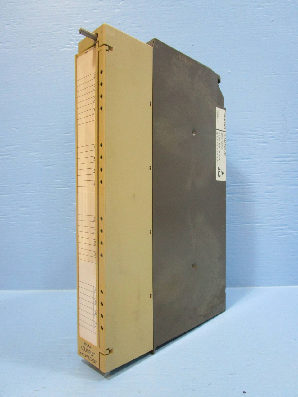 Siemens 6ES5 458-7LA11 SIMATIC S5 Relay Output PLC 16 x 24 VAC DC 6ES54587LA11 (NP1139-6)