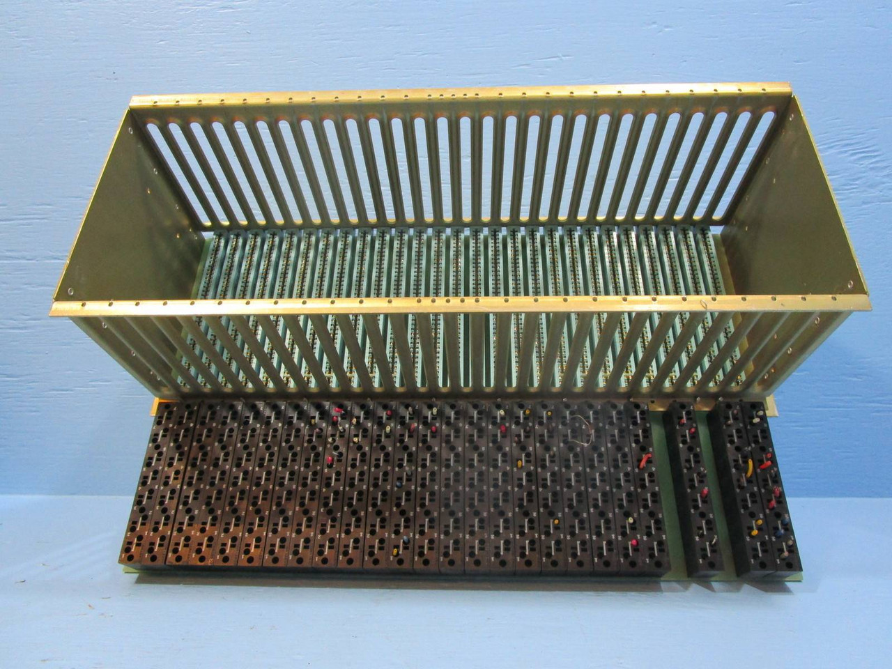Honeywell 14500576-001 PLC Rack Module Rev B 14500576001 Chassis Cradle 14500113 (NP1196-2)