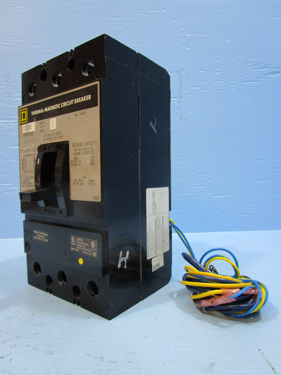 Square D KHP361251212 125A Circuit Breaker w/ Aux 480/600V 3P Type KAL 125 Amp (NP1223-1)