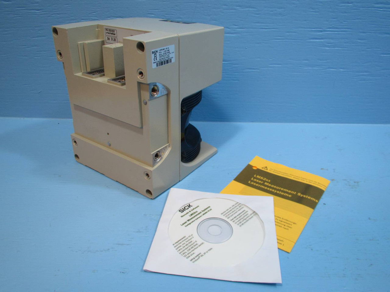 NEW SICK Optic LMS-291-S14 Laser Measurement Sensor 1025329 90 deg S1.28 LMS291 (NP1245-2)