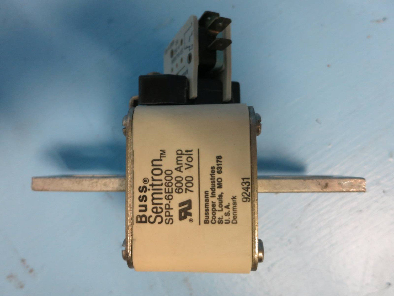 Buss Semitron SPP-6E600 600 Amp 700 Volt Fuse w Bussmann Switch MSW710-1S (PM1968-17)
