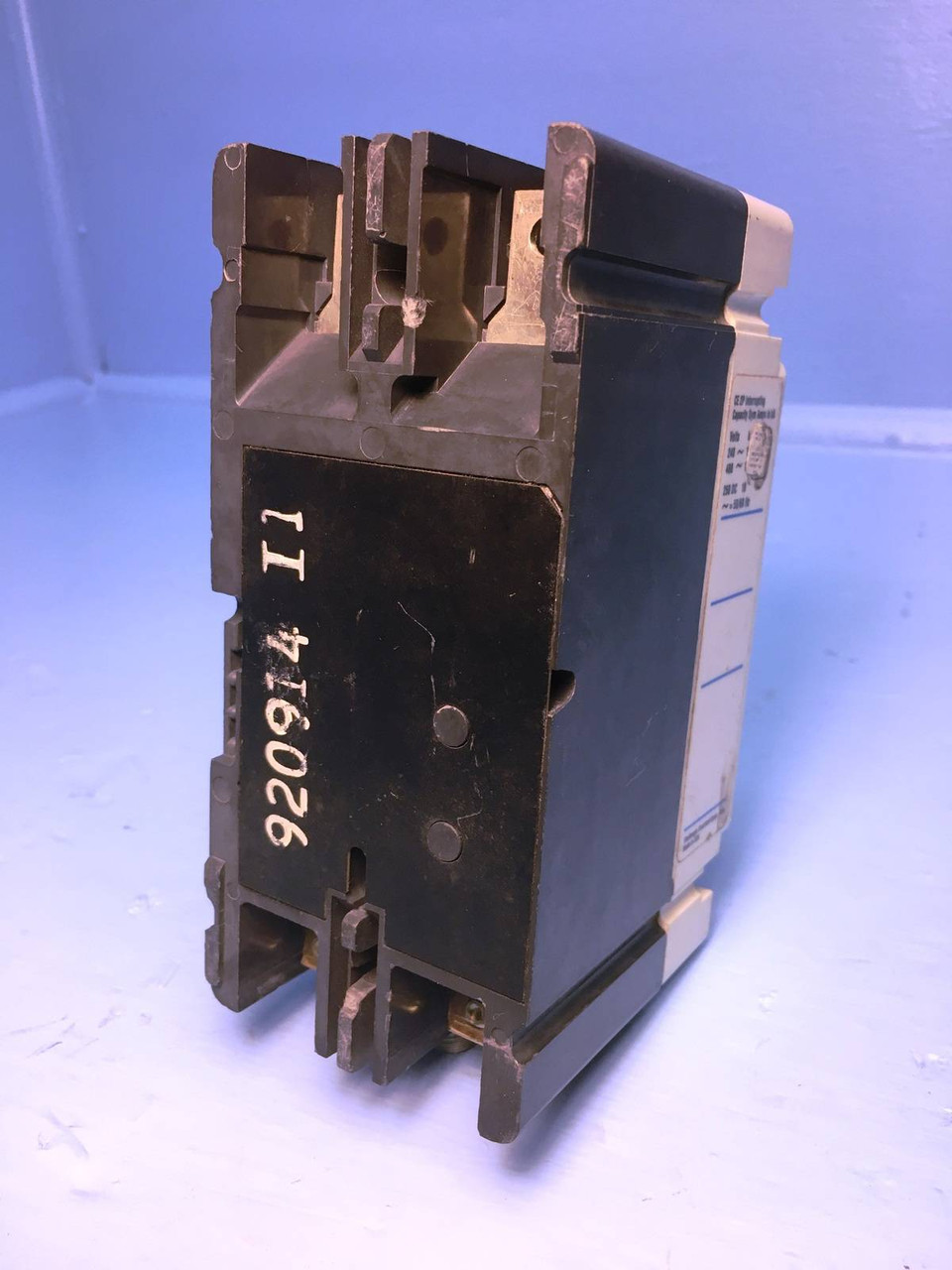 Challenger CE2020 20A Circuit Breaker 480V CE2020L Cutler Hammer Eaton 20 Amp (EM1480-1)