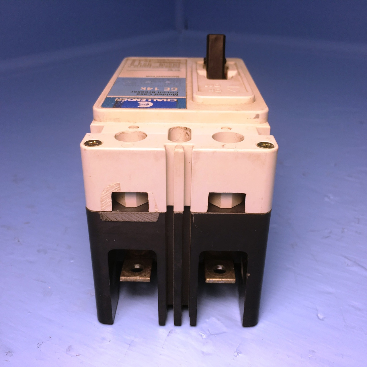 Challenger CE2020 20A Circuit Breaker 480V CE2020L Cutler Hammer Eaton 20 Amp (EM1480-1)