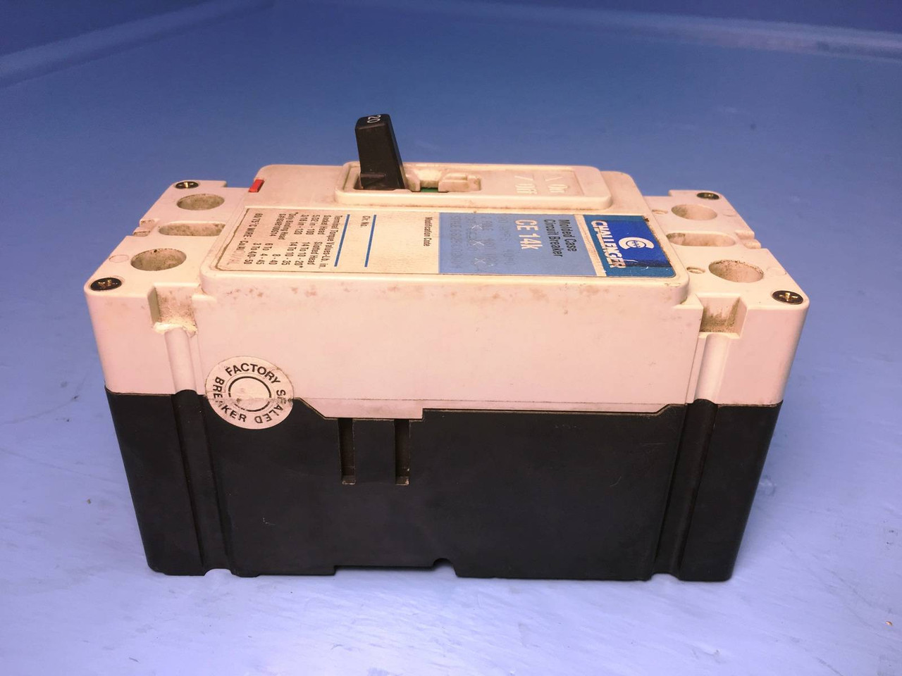 Challenger CE2020 20A Circuit Breaker 480V CE2020L Cutler Hammer Eaton 20 Amp (EM1480-1)