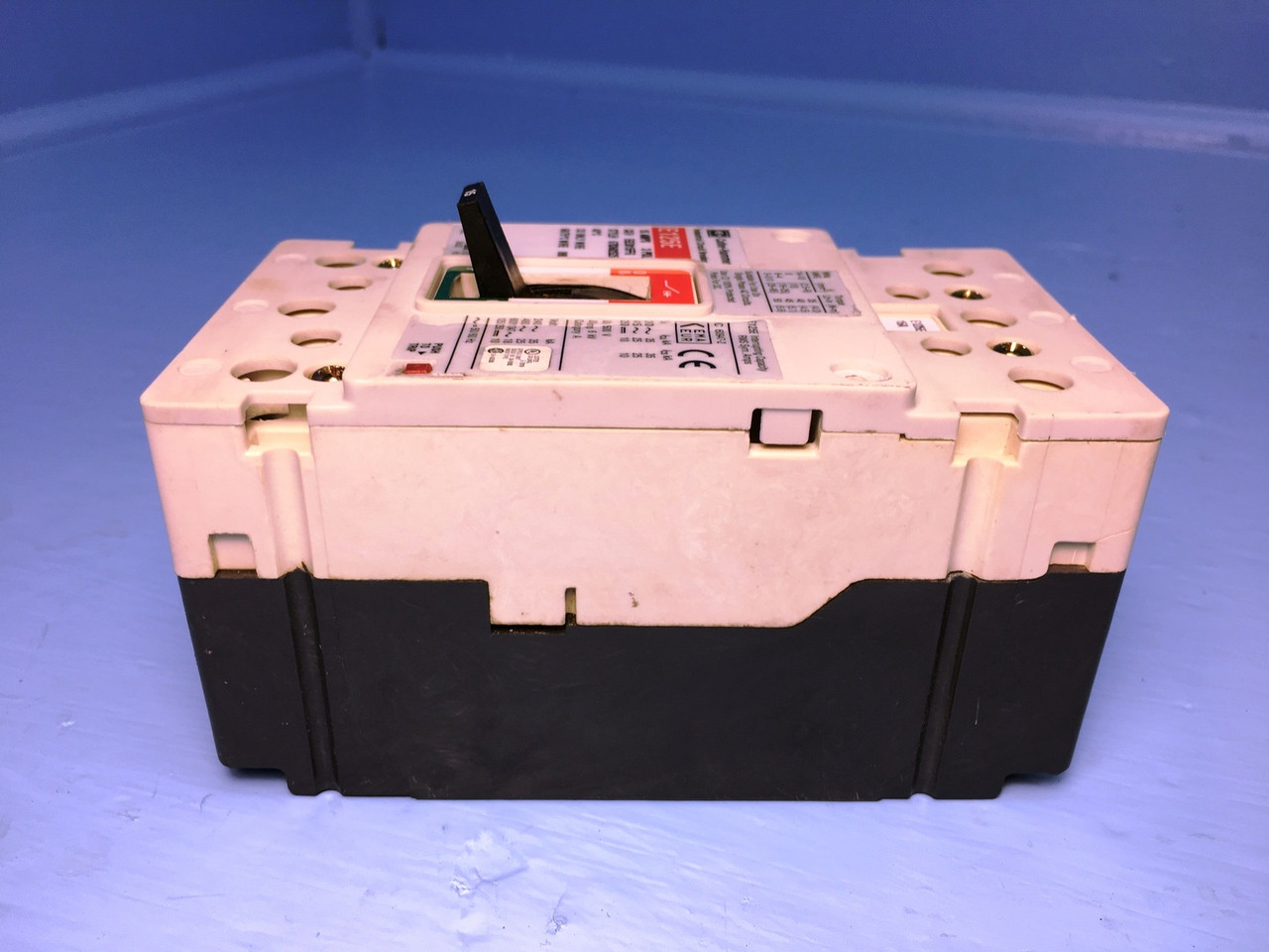 Cutler Hammer E125E EGE3015FFG 15A Circuit Breaker EGE3015 Westinghouse 15 Amp (EM1487-1)
