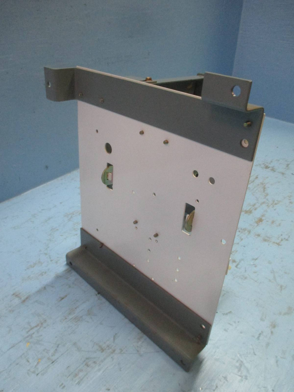 Allen Bradley 2100 150 Amp Main Breaker Feeder MCC Bucket 150A Disconnect Switch (TK1904-3)