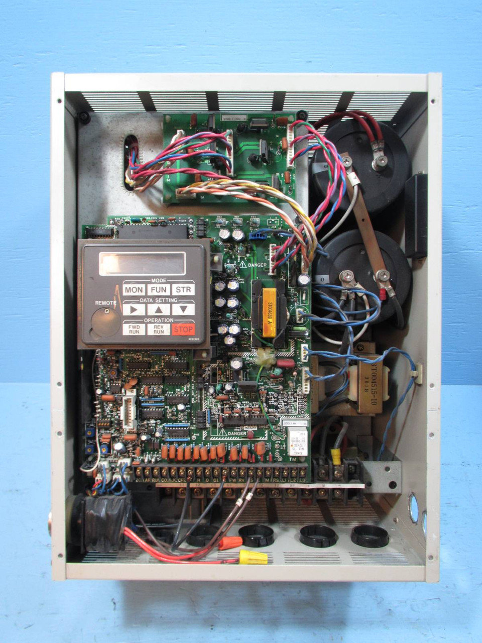 Hitachi HFC-VWS 16HF3D 20 HP S3D AC Transistor Inverter VS Drive 15 HP 460V 31A (NP1321-1)