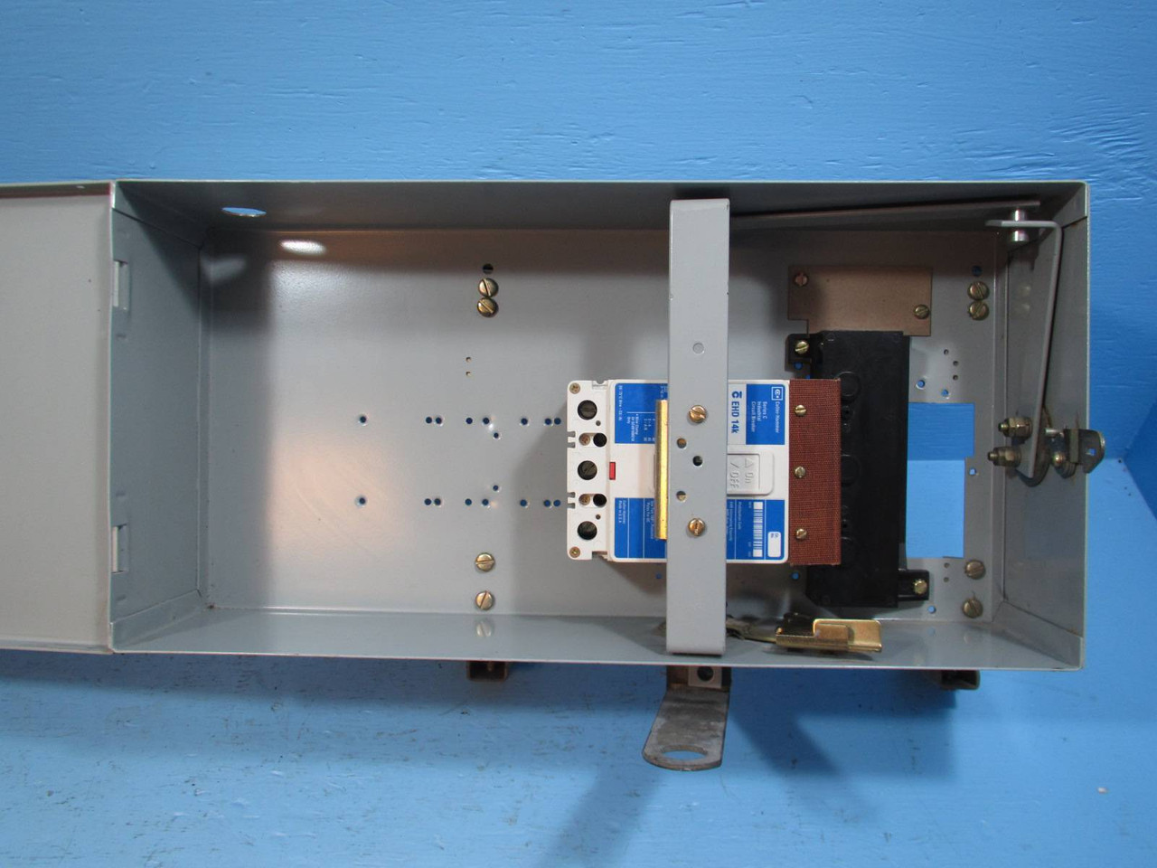 Cutler Hammer BPEHD 50A Bus Plug Breaker Type BPEHD3050 50 Amp 600V EHD3050 (EBI0817-1)