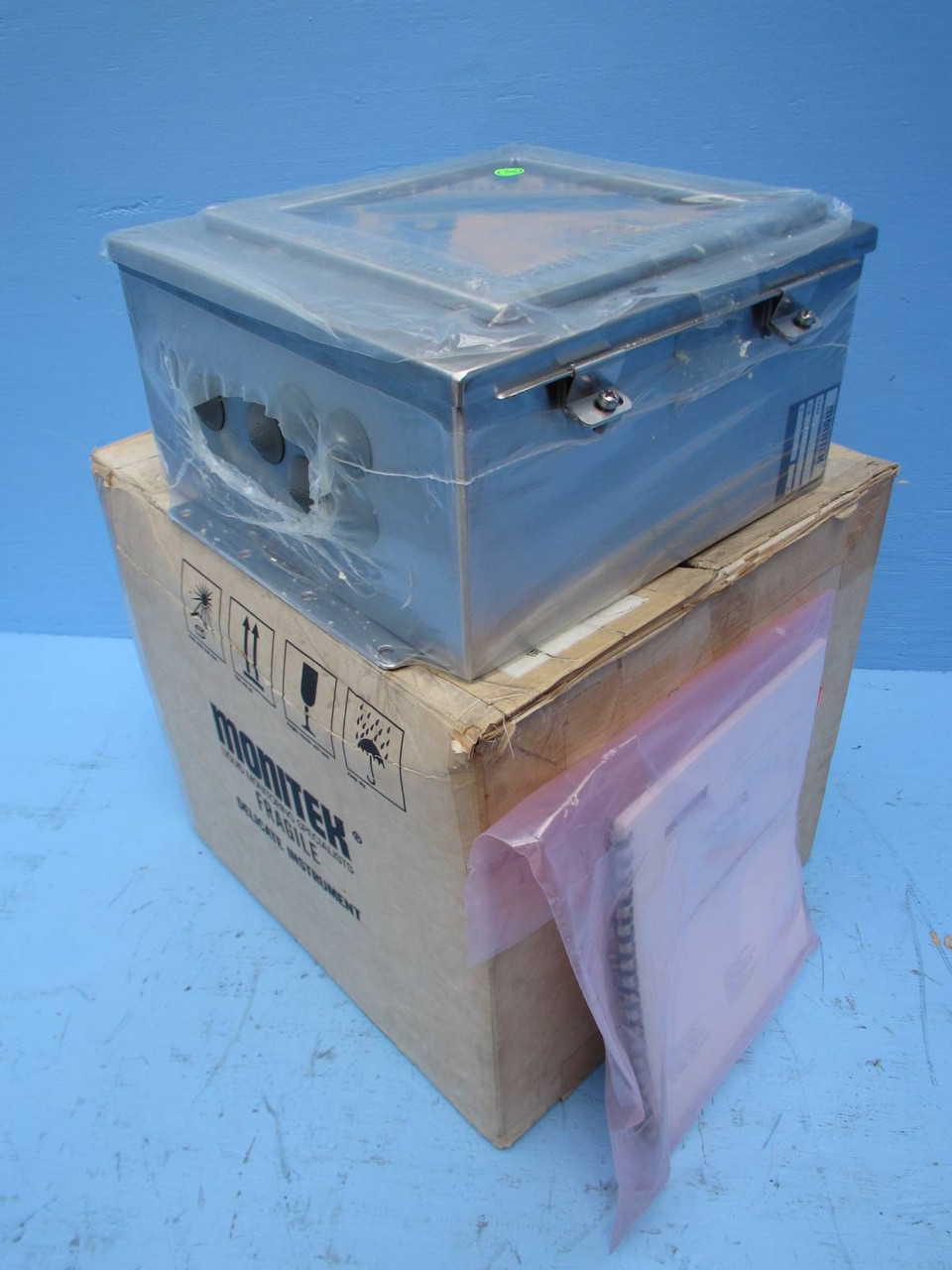 NEW Monitek/Sentex Turbidimeter TT6-2001-0000-1 Sensor NIB TT6200100001 Monitor (NP1341-4)