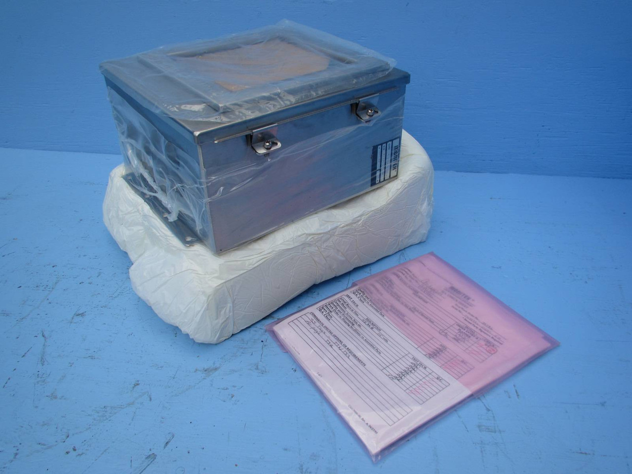 Image of NEW Monitek/Sentex Turbidimeter TT6-2001-0000-1 Sensor TT6200100001 Monitor .4A