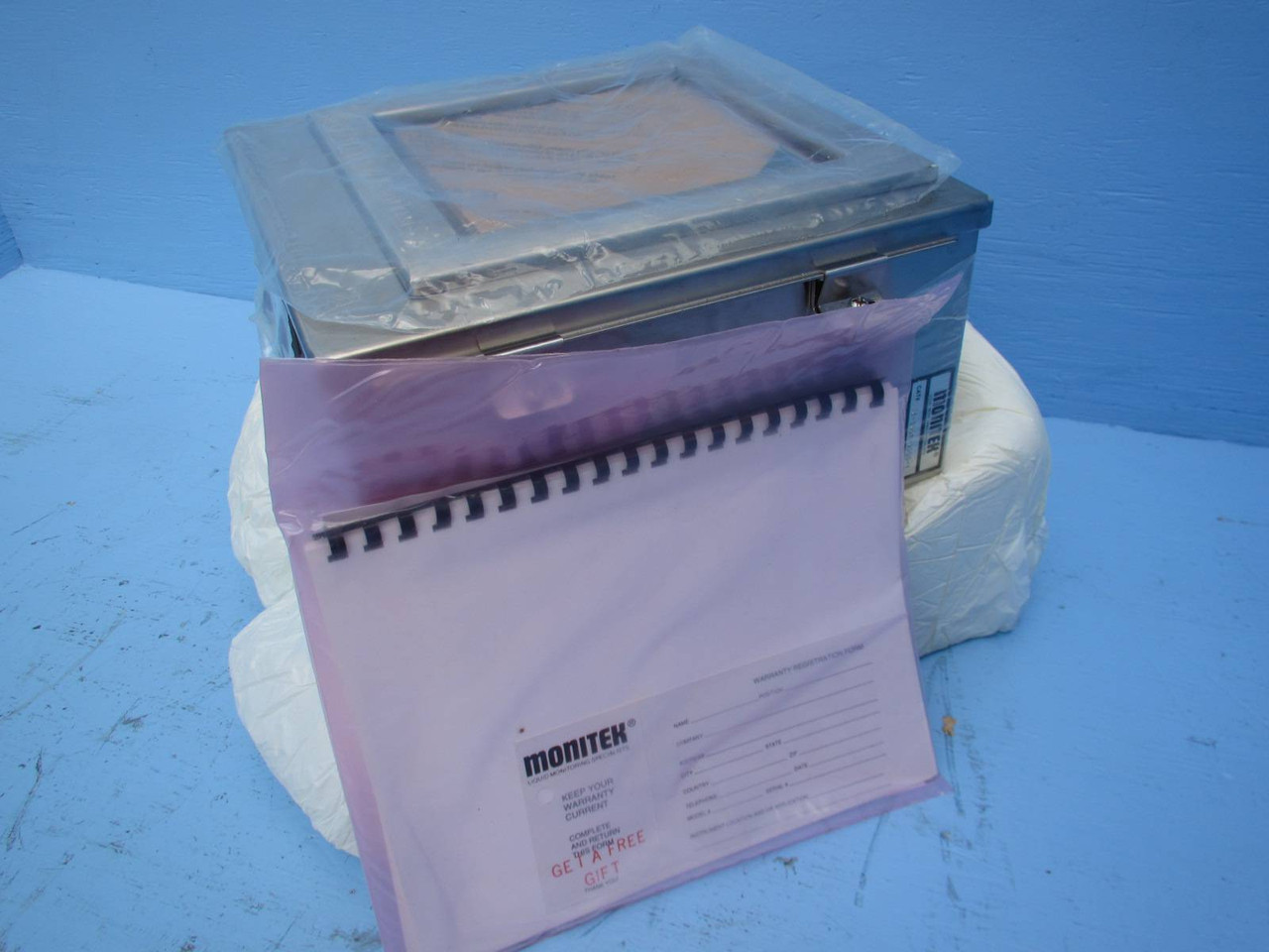 NEW Monitek/Sentex Turbidimeter TT6-2001-0000-1 Sensor TT6200100001 Monitor .4A (NP1342-1)