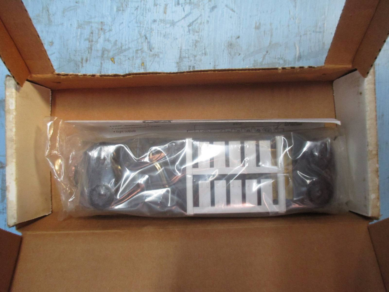 NEW Turck FDNP-S0008G-TT Bus Stop Module DeviceNet Station Eight 0.5A Output NIB (TK2094-1)