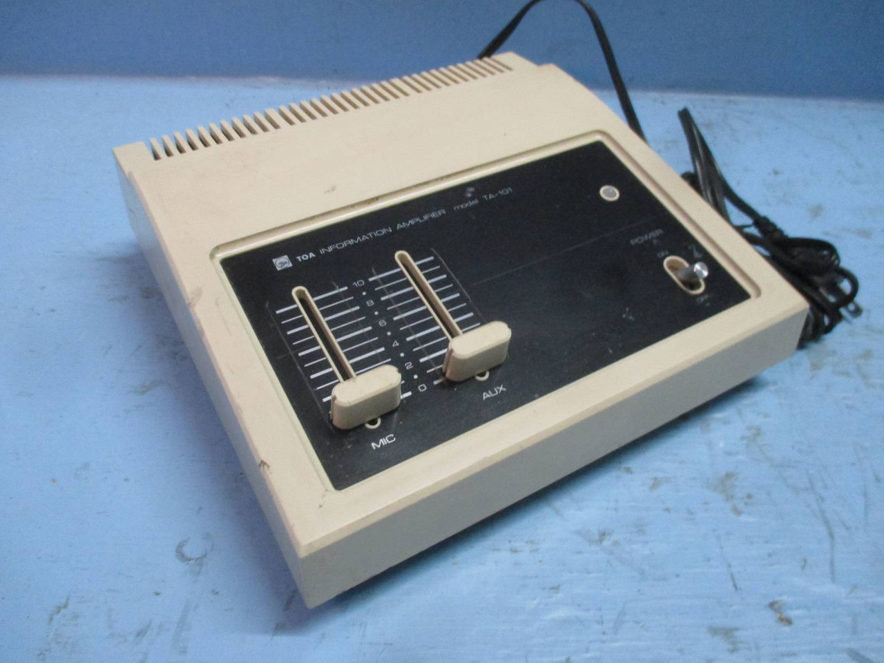 Toa Electric TA-101 Information Amplifier 100V 23W 50/60Hz (TK2116-1)