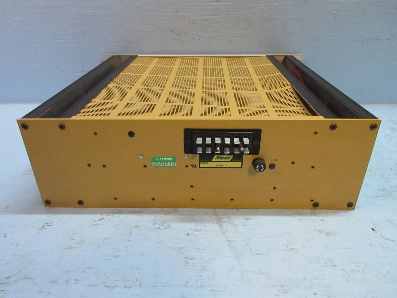 Acopian R24PH17 Regulated Power Supply 24VDC 15A 24 VDC 24V DC 15 Amp A (TK2176-3)