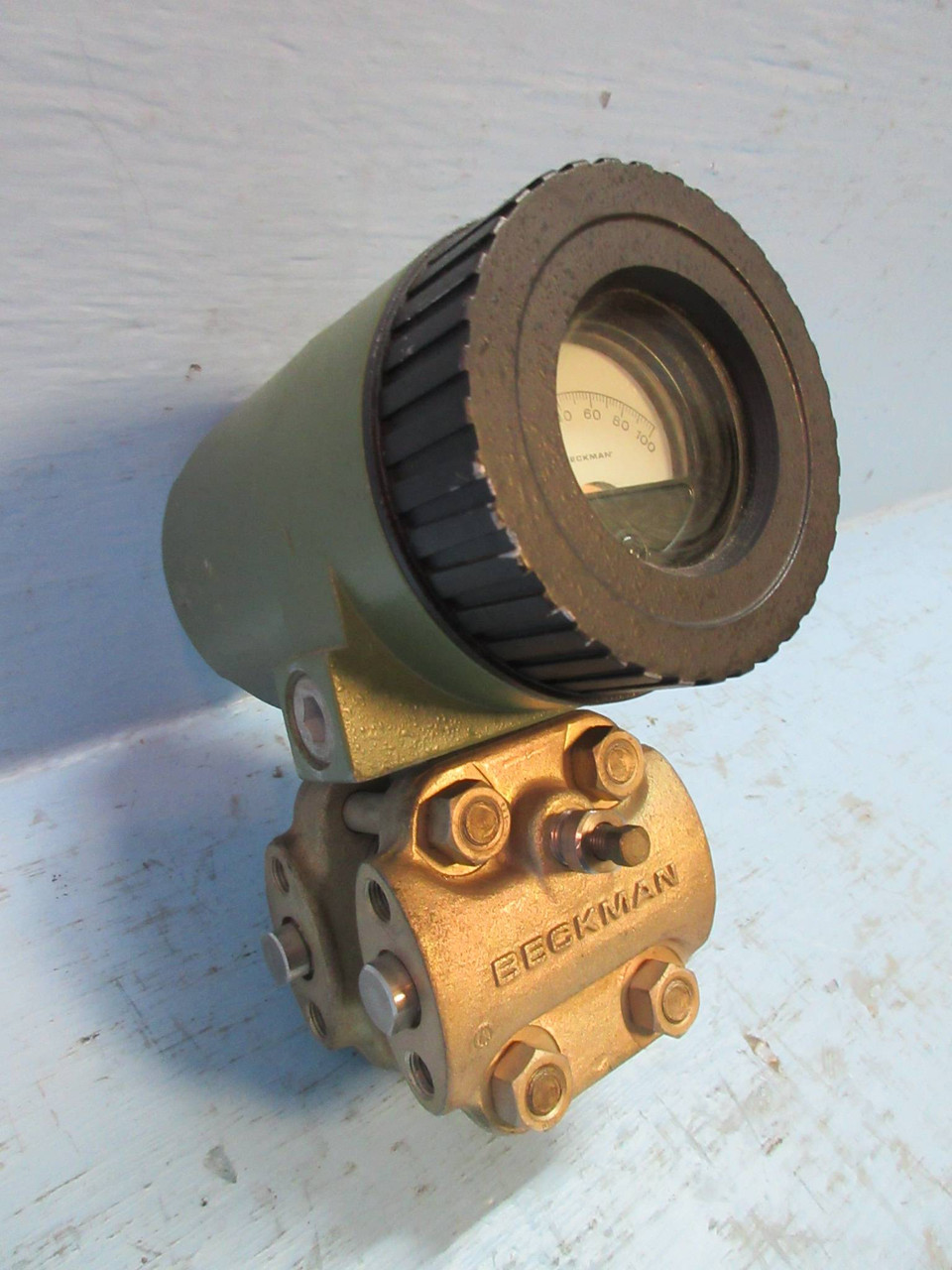 Beckman 8612-6181-1110 Pressure Transmitter 2500 LBS 10-35 VDC 4-20 MA Rosemount (TK2186-1)