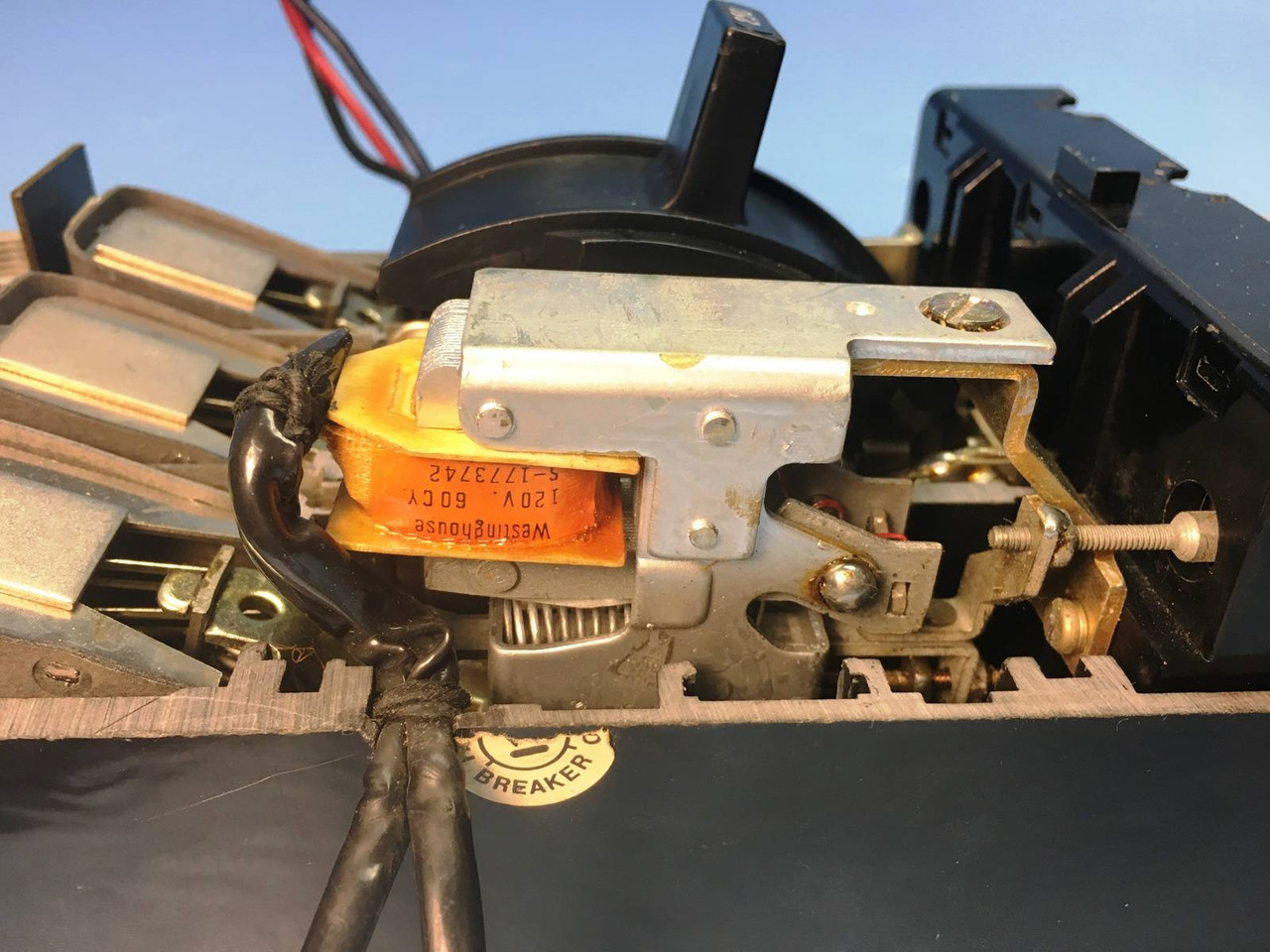 CH Westinghouse DA3250 400A Circuit Breaker w/ 250 Amp Trip & Aux 3 Pole DA-3250 (EM1655-1)