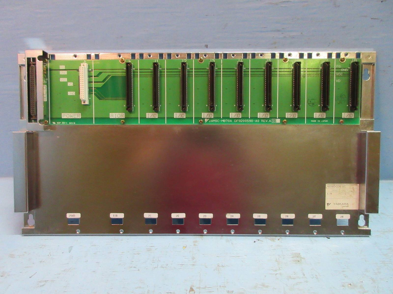 Yaskawa JAMSC-MB70A 10-Slot Backplane PLC & Memocon-SC JRMSI-MB70A Mounting Base (TK2213-1)
